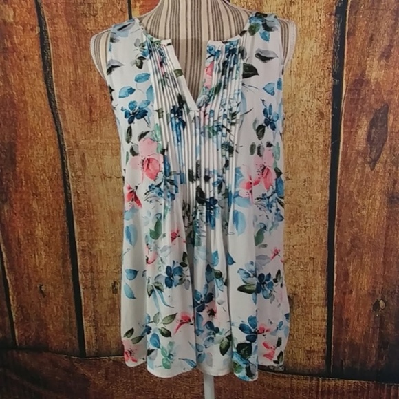 Sanctuary Tops - Sanctuary Floral Print V Neck Sleeveless Top M